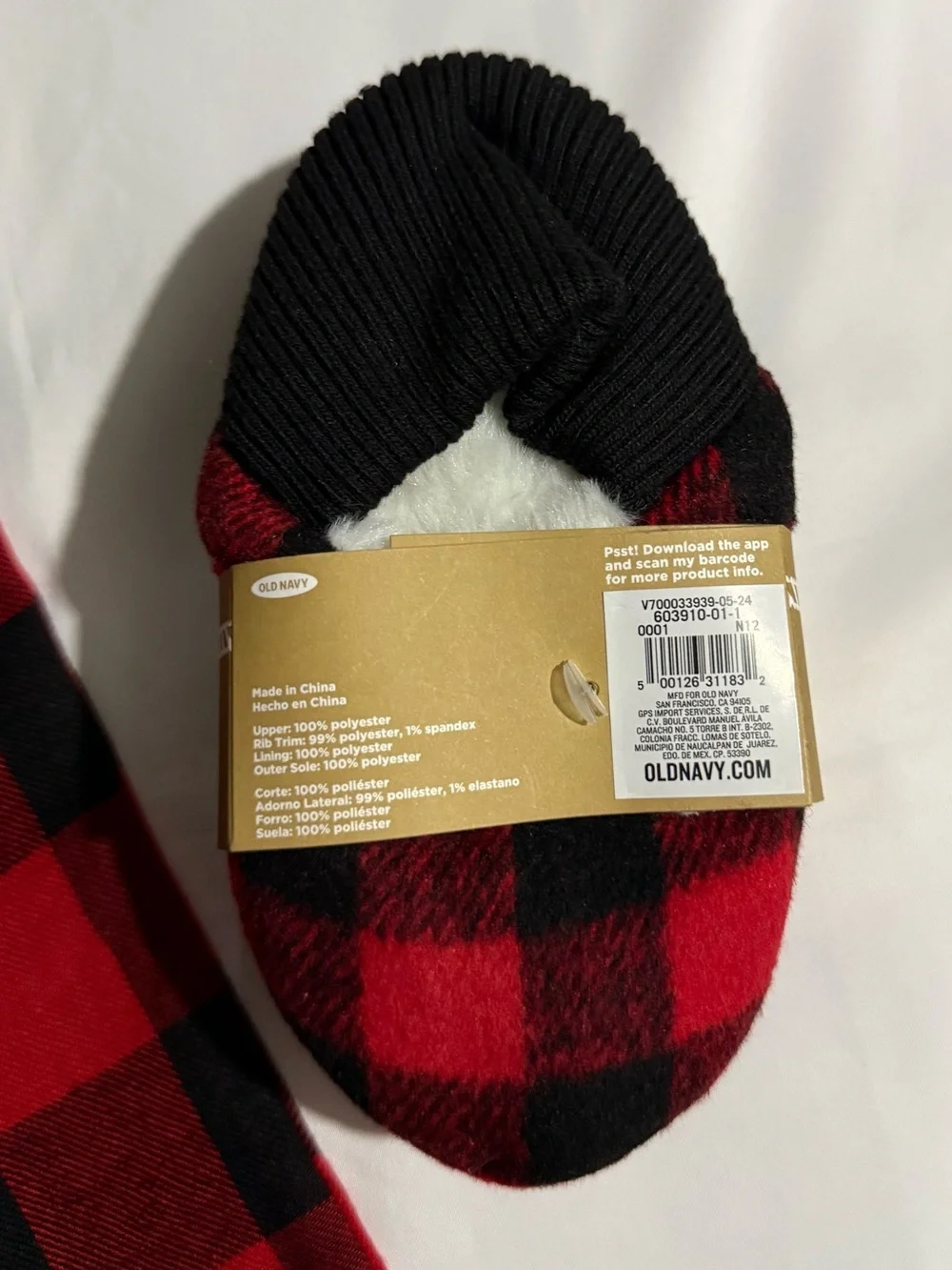 NWT Old Navy Red & Black Flannel Print Pajamas & Slippers Set